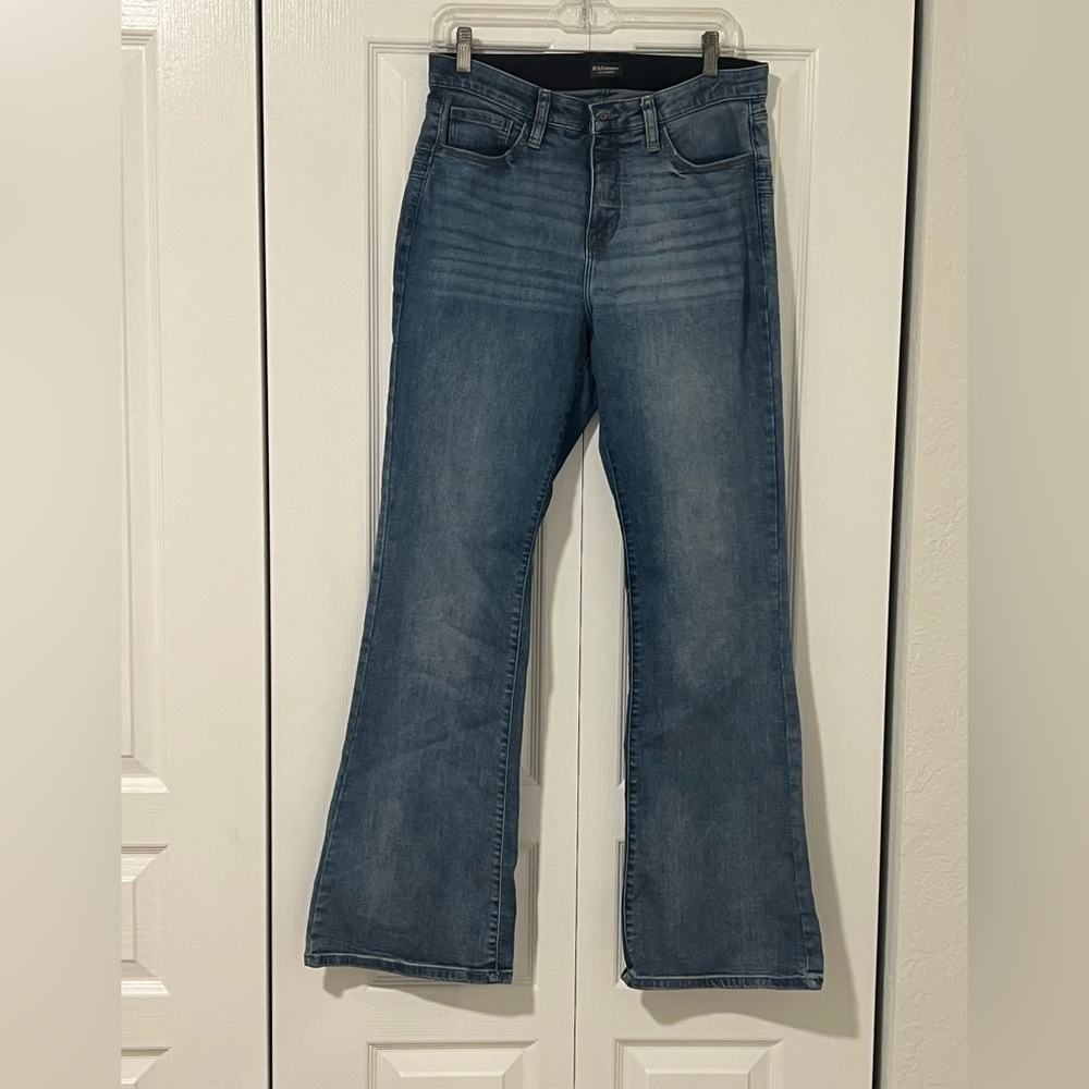 BOLD elements Flare Jeans in Classic Blue (Preowned)